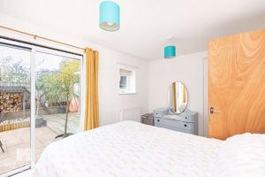 Photo 19- click for photo gallery